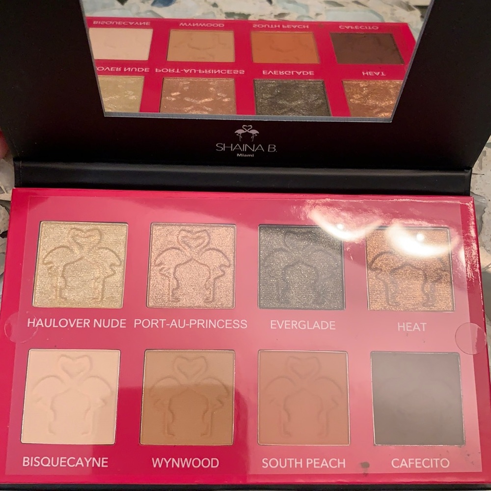 Miami eyeshadow palette